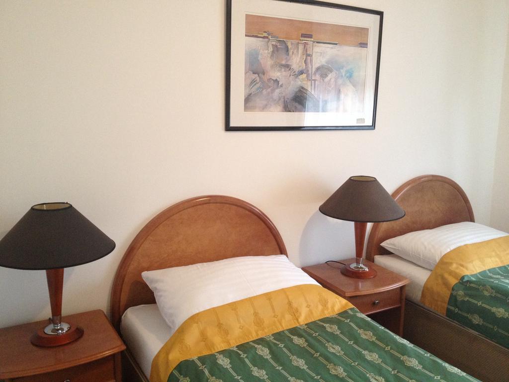Hotel Chotol Horoměřice Δωμάτιο φωτογραφία